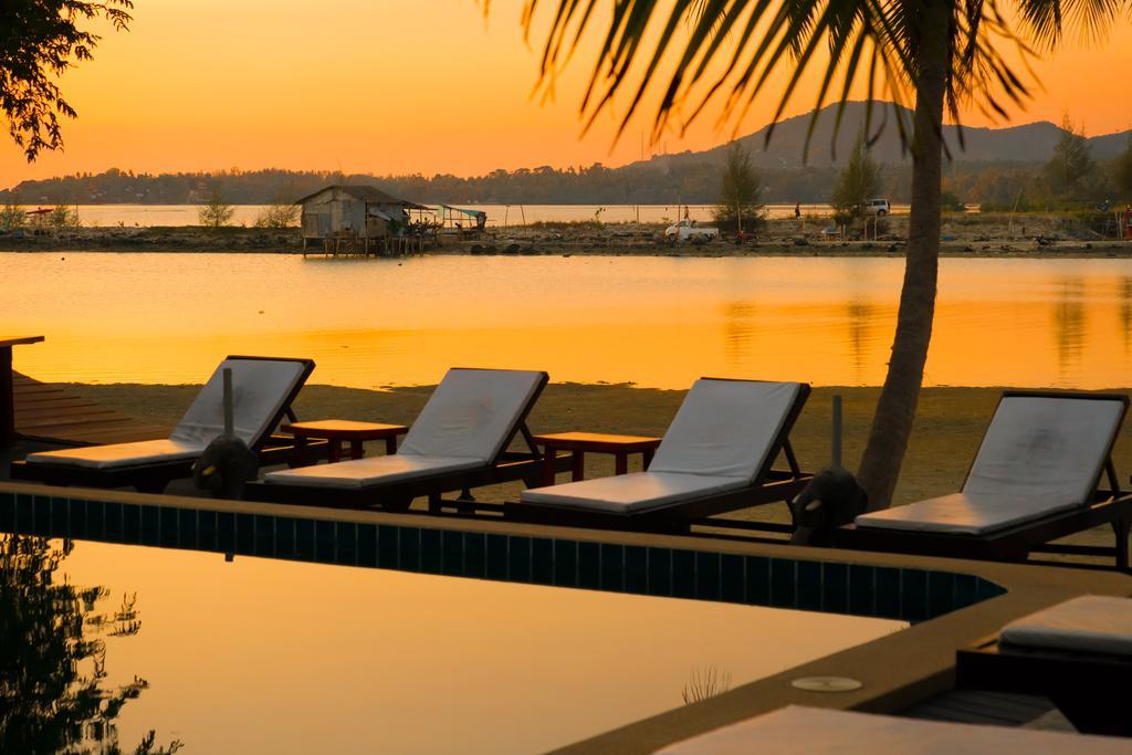Cyana Resort Wok Tum Екстериор снимка